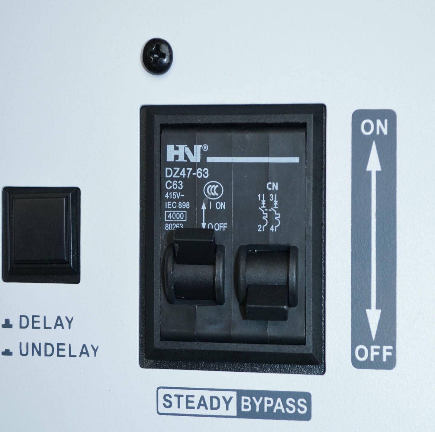 Стабілізатор напруги Stabex VS-5KVA, потужність 5500 Вт, симісторний, 16 ключів, підходить для сонячних інверторів
