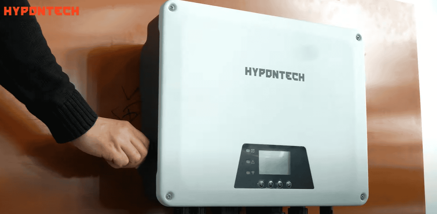 Гибридный инвертор Hypontech HES-3680 мощностью 3,68 кВт/ч