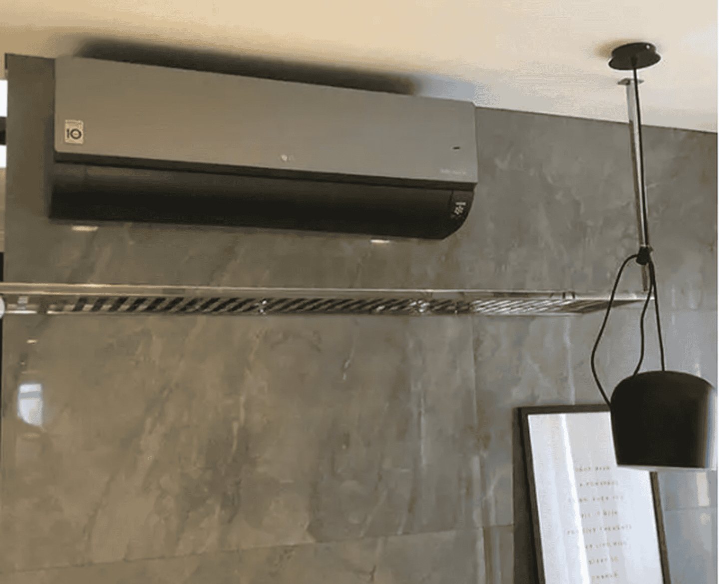 Кондиционер LG AC12BQ серии ArtCool Mirror 3,5 кВт, инвертор, 35 кв. м, до -10°C