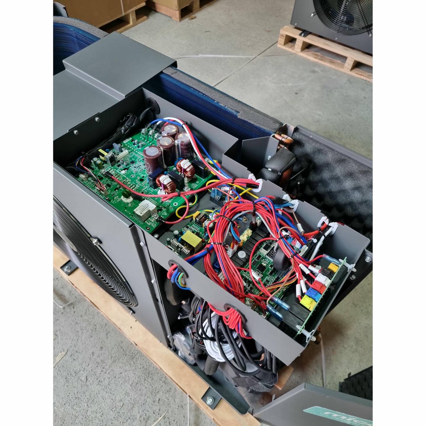Інверторний тепловий насос Micoe MMHP-012A1S на 12 кВт, робота при -30°C, площа до 120 кв.м