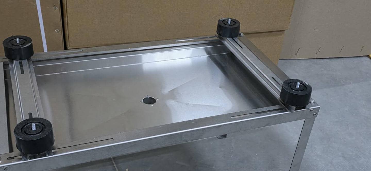 Підставка з піддоном 1200х520х520 з піддоном + нагрівальний кабель і термостат